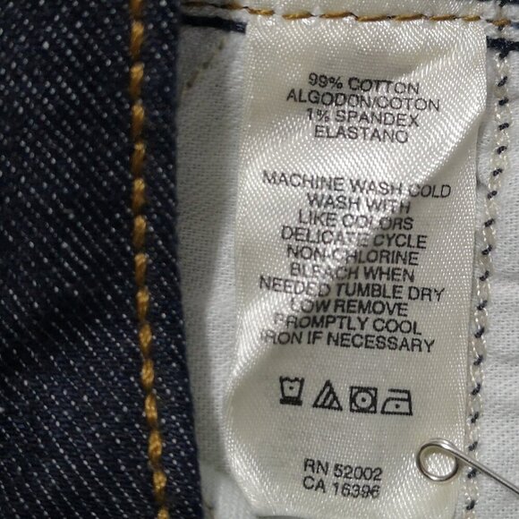 DKNY SOHO Jeans Ladies Size 10S Dark Wash Slight Flare Blue Jeans - Picture 9 of 15